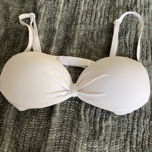 White calzedonia bathing suit top